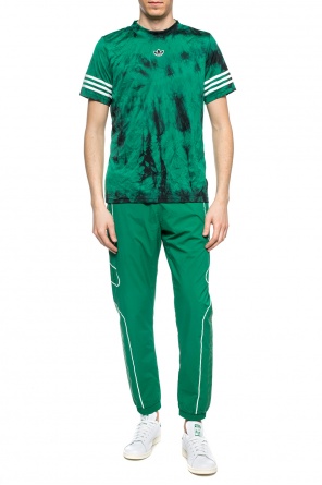 Patched t-shirt, zdjęcie 2 Patched t-shirt od ADIDAS Originals